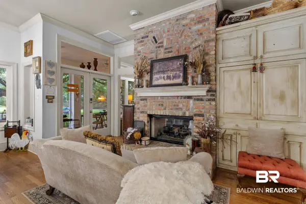 21490 Cotton Creek Drive, Gulf Shores, AL 36542