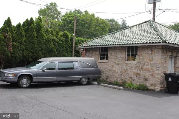 2001 MARKET ST, Harrisburg, PA 17103