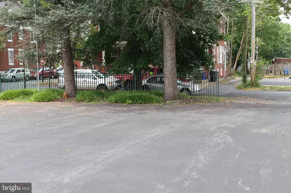 2001 MARKET ST, Harrisburg, PA 17103