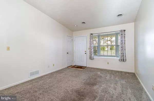 28 FIELDCREST DR, Mechanicsburg, PA 17050