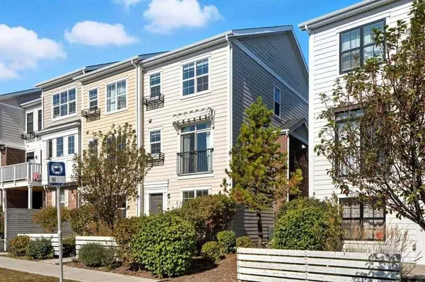 22 Nolan Hill Gate NW, Calgary, AB T3R 0T9