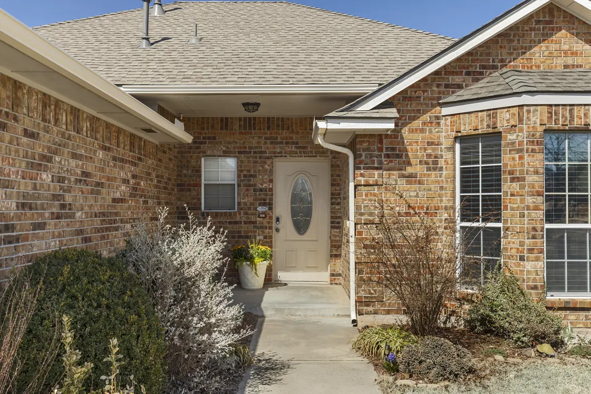 609 SW 164th Ter, Oklahoma City, OK 73170-7712