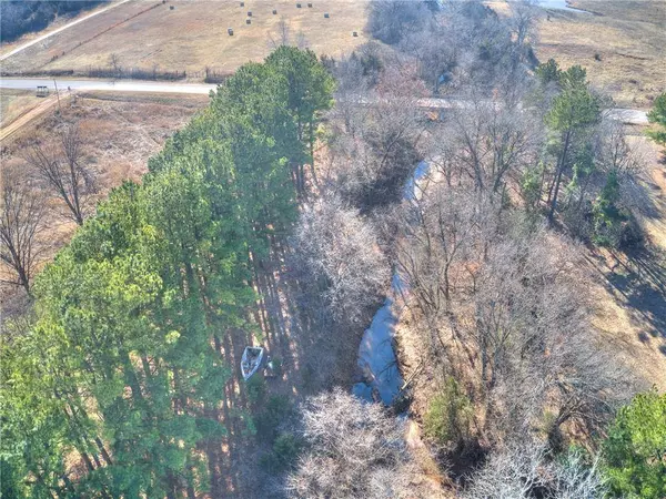 000 S Moccasin Trail RD, Meeker, OK 74855