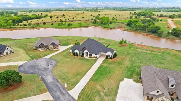 2182 County Street 2945, Blanchard, OK 73010