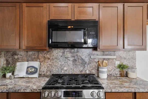 2316 Bradford CIR, Newcastle, OK 73065