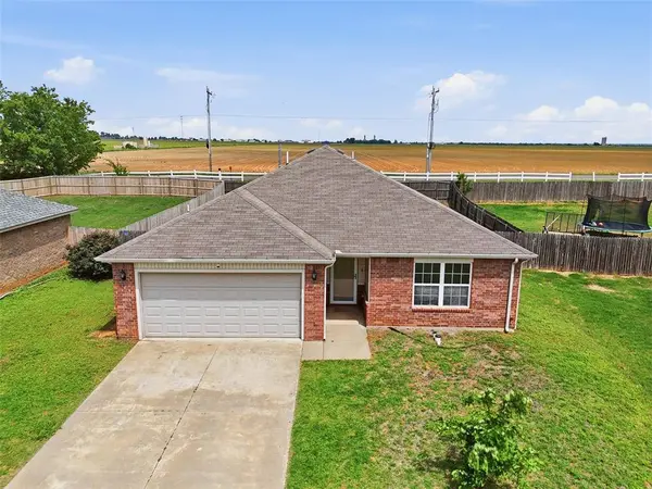 2316 Bradford CIR, Newcastle, OK 73065