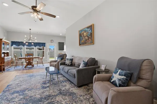 300 Isabella DR, Blanchard, OK 73010