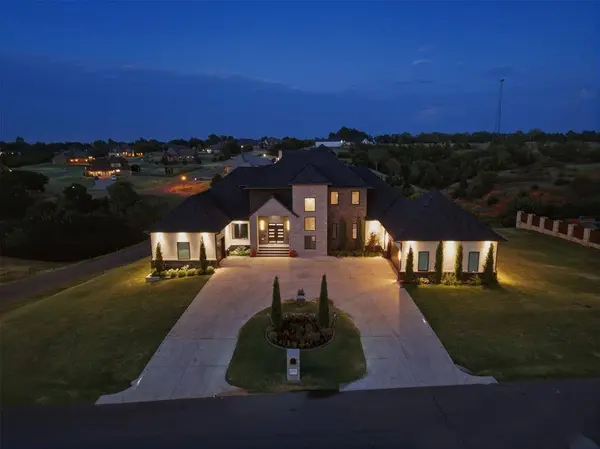 5660 Tina DR, Norman, OK 73072