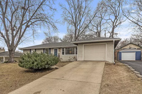 3715 Emilie PL, Robbinsdale, MN 55422