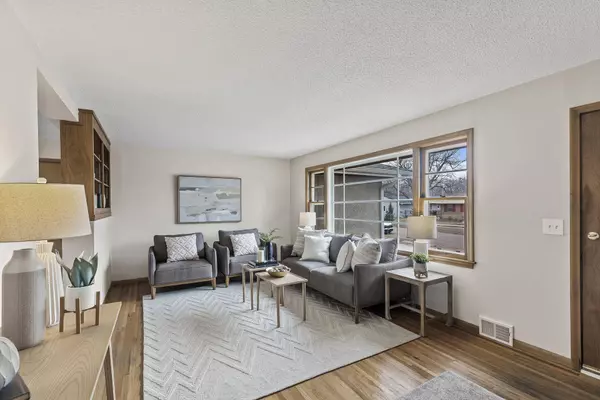 3715 Emilie PL, Robbinsdale, MN 55422