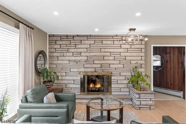 304 River Rd, East Hanover Twp., NJ 07936