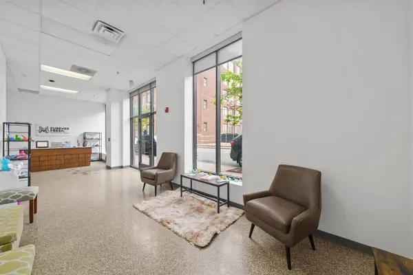 25 SENATE PL  #1, Jc Journal Square, NJ 07306