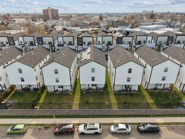 735 Seaport Dr #2, Elizabeth City, NJ 07201