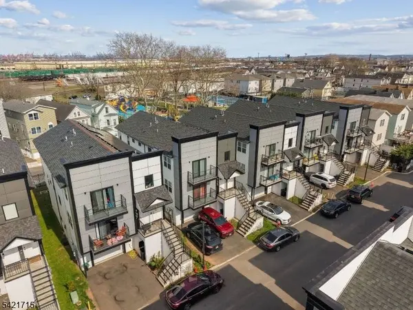 735 Seaport Dr #2, Elizabeth City, NJ 07201