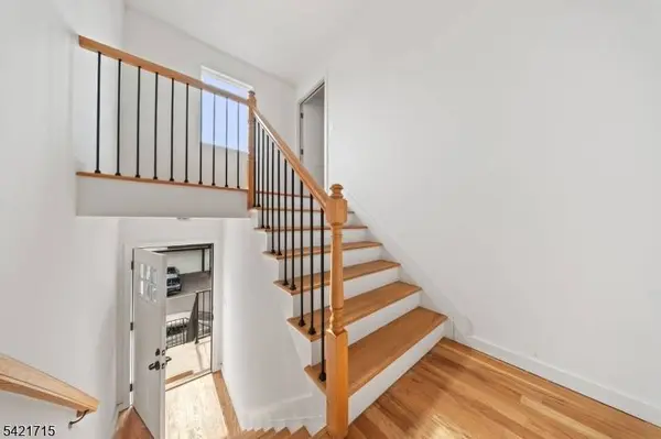 735 Seaport Dr #2, Elizabeth City, NJ 07201