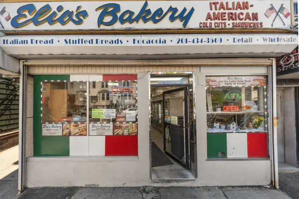 442 WEST SIDE AVE, Jc West Bergen, NJ 07304