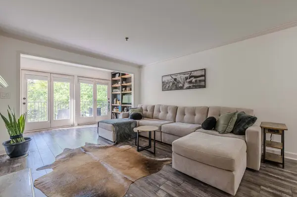 3203 Lenox Rd NE #32, Atlanta, GA 30324-2650