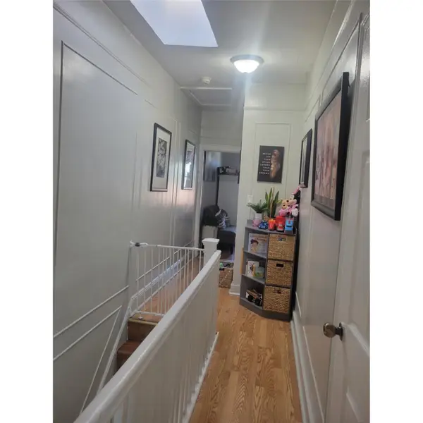 32-51 110th St, New York, NY 11369