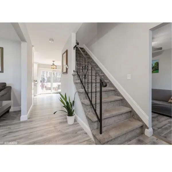 33 Sundown Drive, Bellport, York 11713