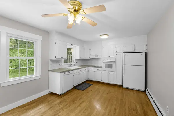 25 Hillside Circle, Brookfield, CT 06804