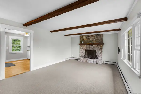 25 Hillside Circle, Brookfield, CT 06804