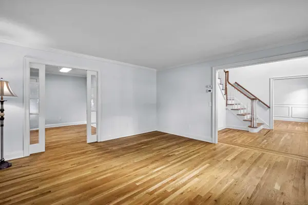 347 West Avenue, Darien, CT 06820