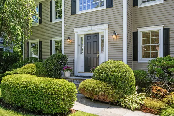 347 West Avenue, Darien, CT 06820