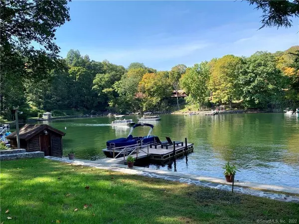 11 Candlewood Road, New Fairfield, CT 06812