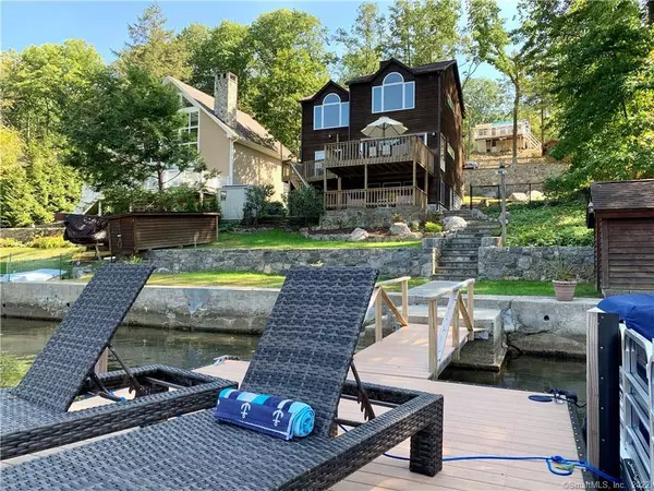 11 Candlewood Road, New Fairfield, CT 06812