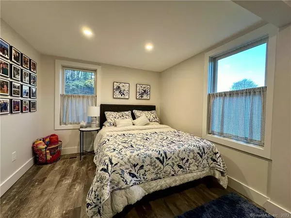 41 Candlewood Drive, New Fairfield, CT 06812