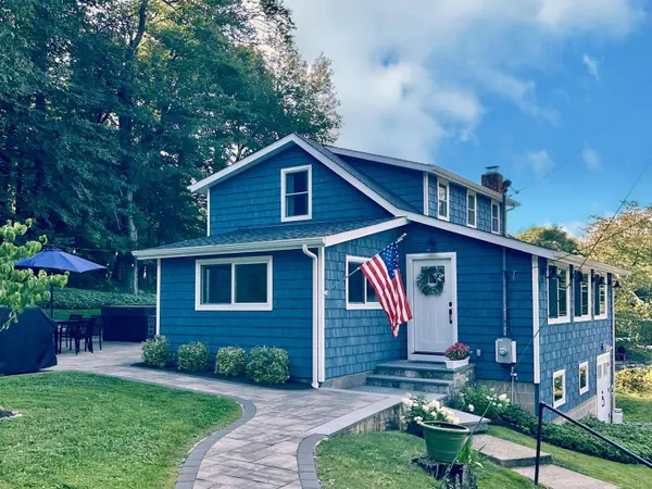 41 Candlewood Drive, New Fairfield, CT 06812