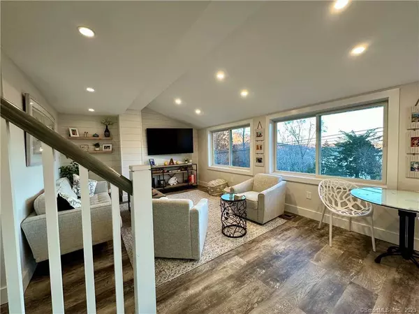 41 Candlewood Drive, New Fairfield, CT 06812