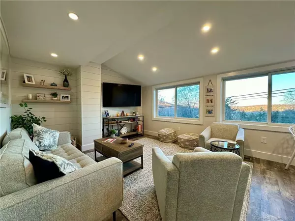 41 Candlewood Drive, New Fairfield, CT 06812