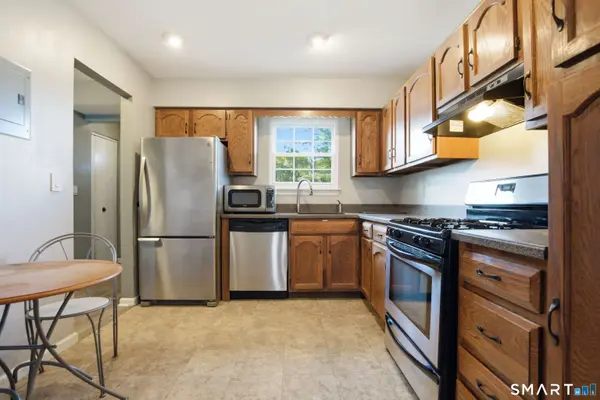 93 Park Avenue #1806, Danbury, CT 06810