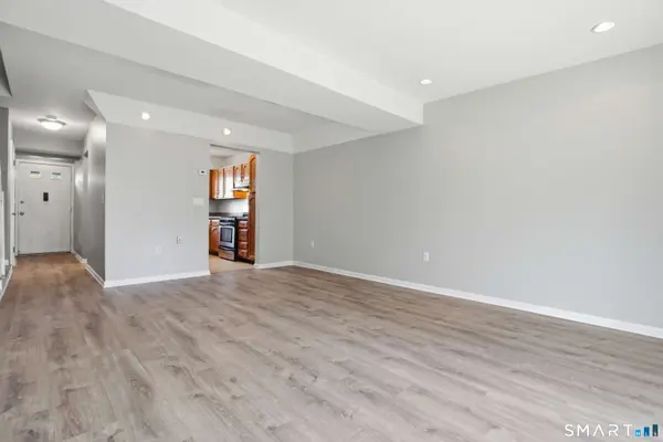 93 Park Avenue #1806, Danbury, CT 06810