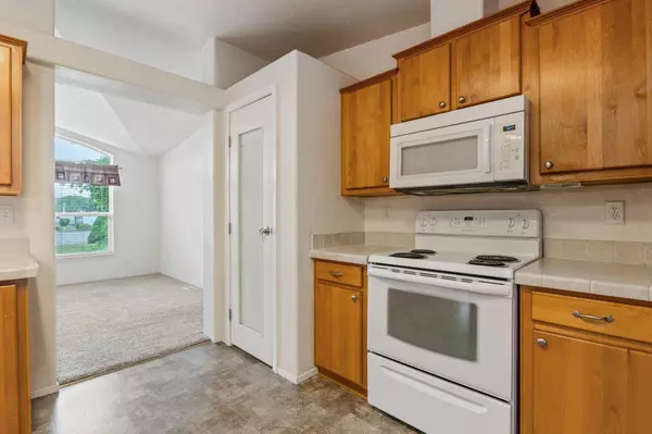 16611 E Nixon Ct, Spokane Valley, WA 99037