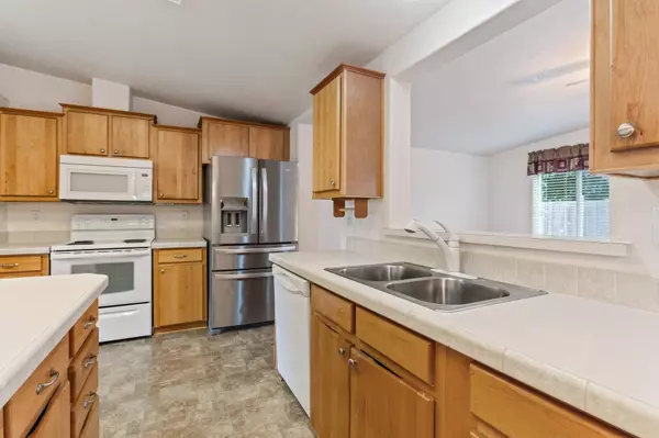 16611 E Nixon Ct, Spokane Valley, WA 99037