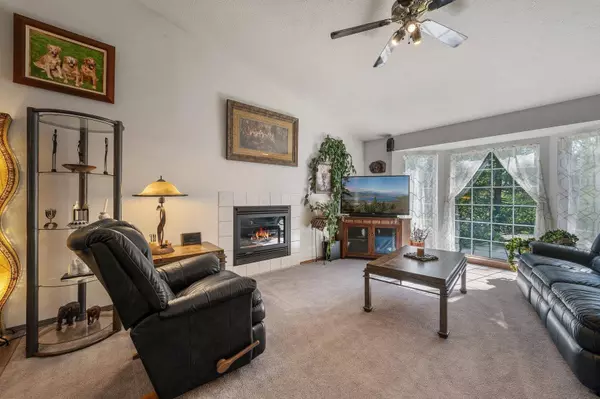 15711 N Unicorn Ct, Mead, WA 99021-9391