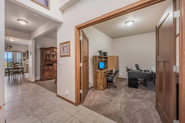 17915 E Daystar Rd, Spokane Valley, WA 99016