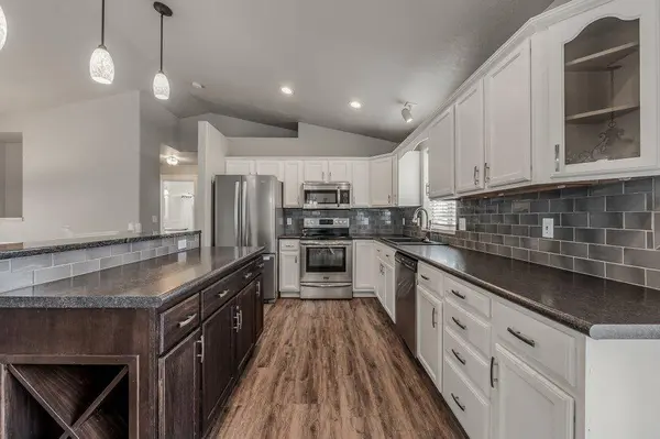 611 S Barker Rd, Spokane Valley, WA 99016
