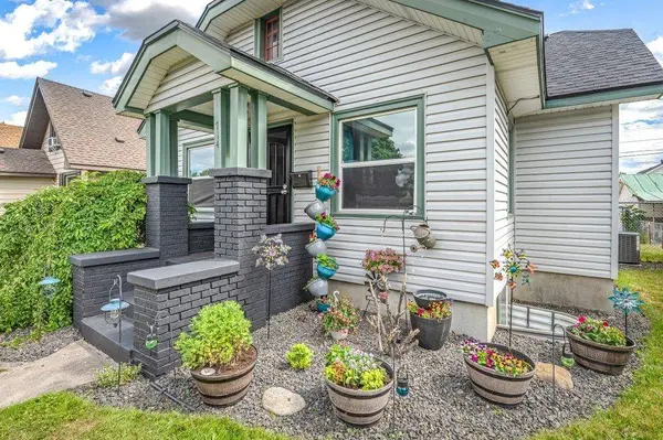 714 E Montgomery Ave, Spokane, WA 99207-2667