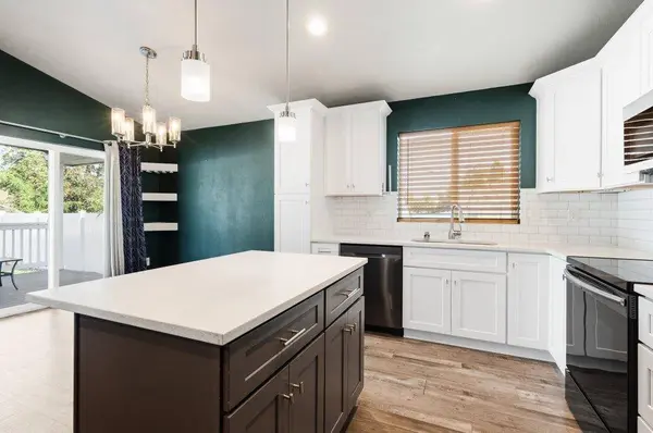 2934 N Altamont St, Spokane, WA 99207