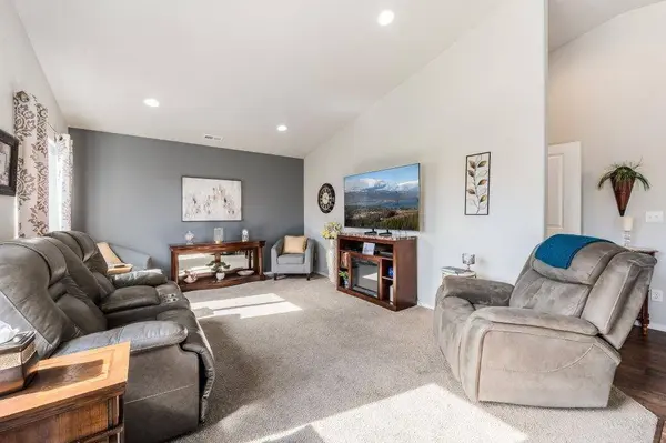17016 E Nora Ave, Spokane Valley, WA 99016