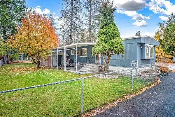 3925 E Farwell Rd #49, Mead, WA 99021