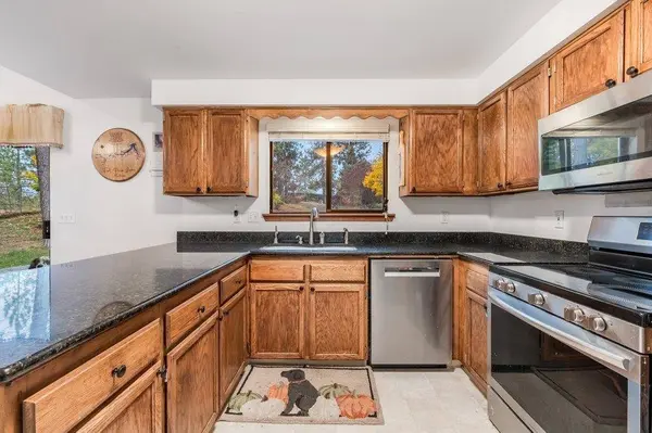 8311 N Greenwood Ct, Spokane, WA 99208