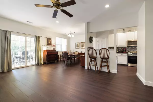 5010 Merton Square, Louisville, KY 40241