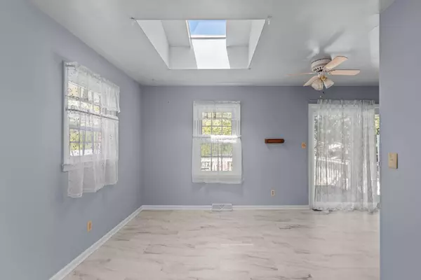 136 valley brook Drive, Frankfort, KY 40601