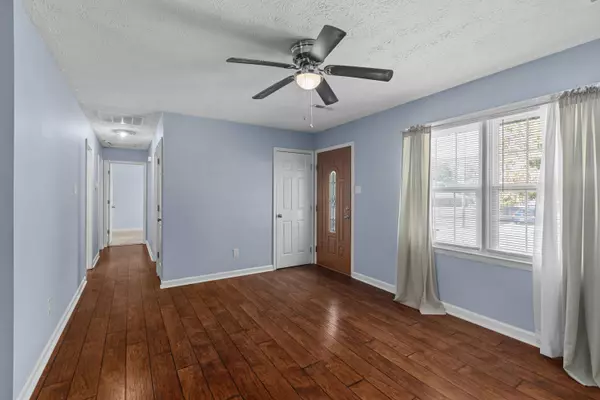 272 Gainesville Drive, Nicholasville, KY 40356