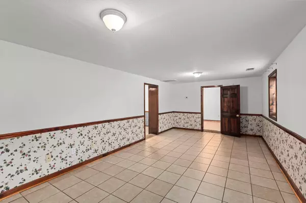 744 Fields Avenue, Frankfort, KY 40601