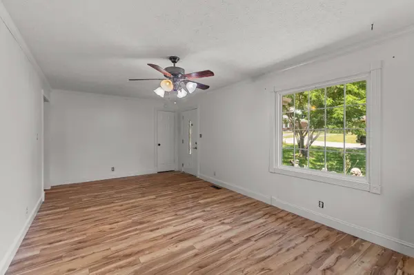 215 Lynn Drive, Lawrenceburg, KY 40342